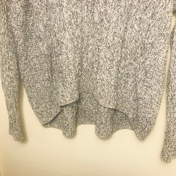 H&M Sweater - Picture 3 of 8